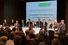 Diskussionsrunde mit dem Expertenkreis und Gutachtern: Prof. Borchardt, Dr. Uth, Prof. Roßnagel, Prof. Rosenwinkel, Helmut Schneble, Dr. Zittel, Dr. Heitfeld, Prof. Helmig, Prof. Sauter, Prof. Frimmel, Dr. Ewen, Dr. Schmitt-Jansen, Prof. Ewers